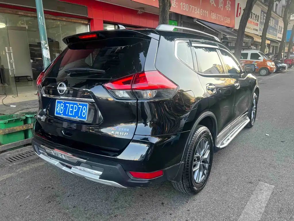 Nissan X-Trail — миниатюра 7