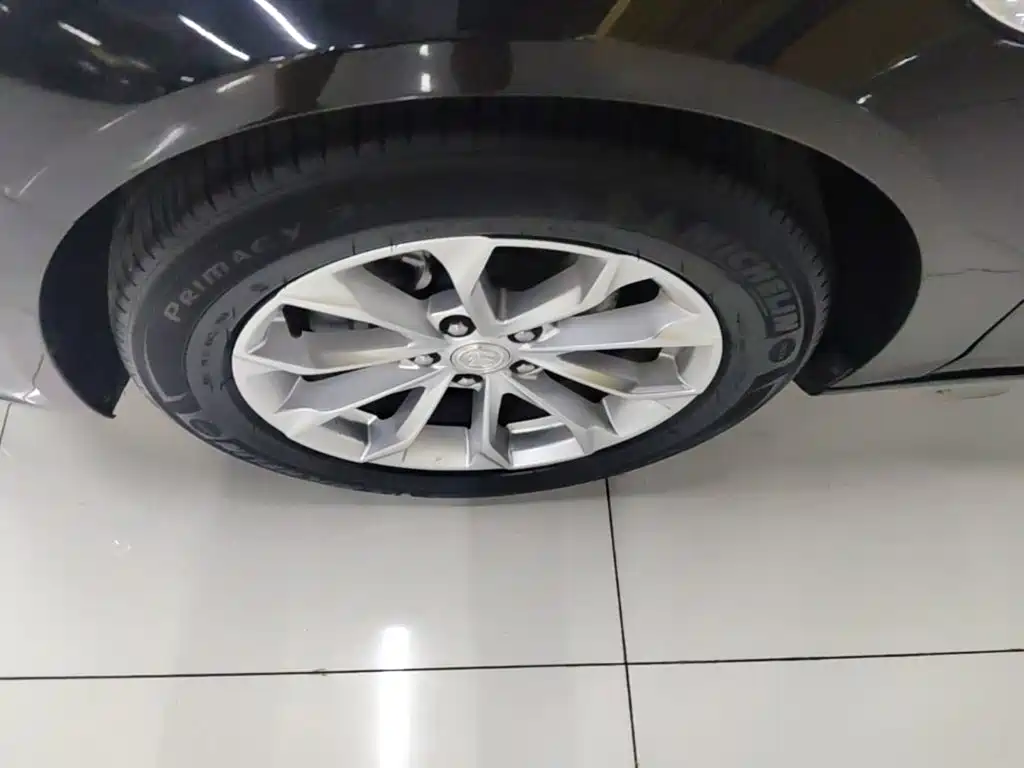 Buick LaCrosse — миниатюра 23