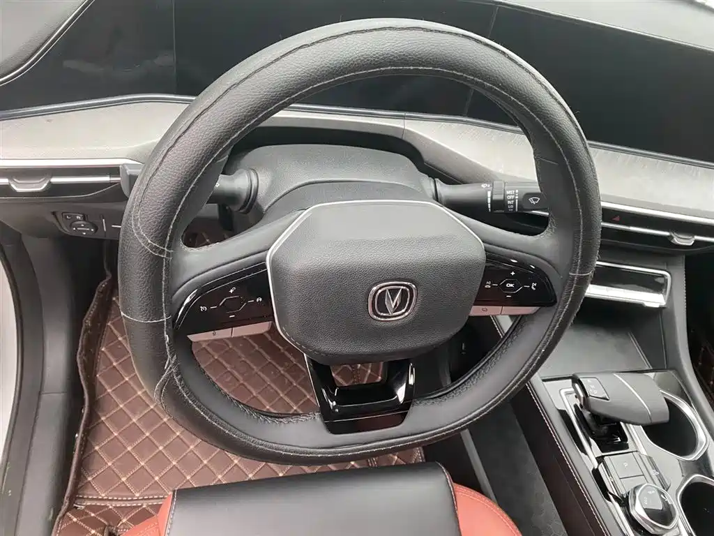 Changan Eado 2023 Enjoy PLUS NE 1.4T GDI DCT Luxury