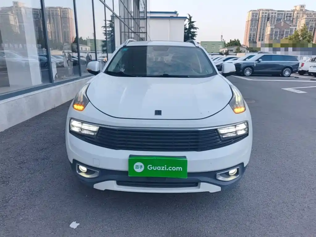 Lynk & Co 01 — миниатюра 3