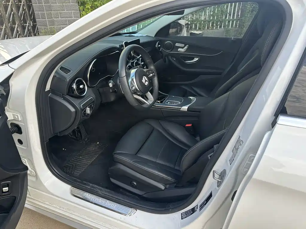 Mercedes-Benz C-Class — миниатюра 7
