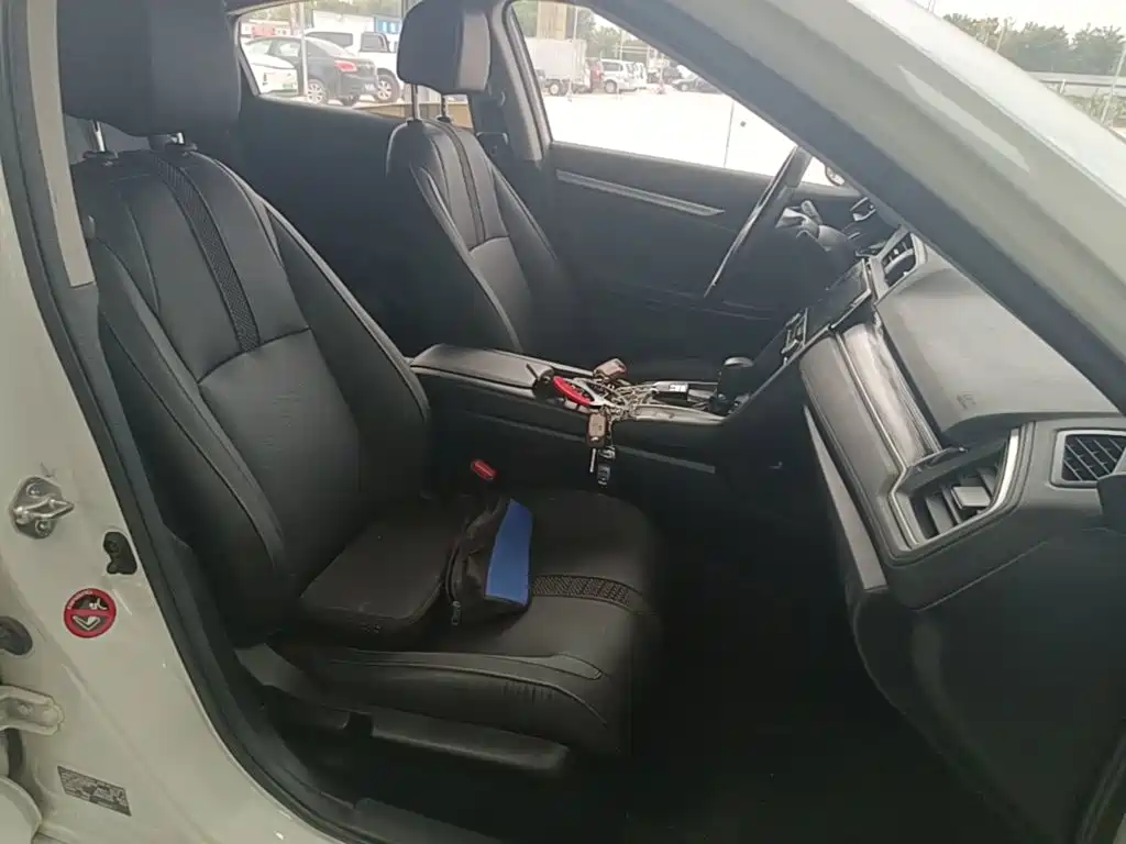 Honda Civic — миниатюра 25