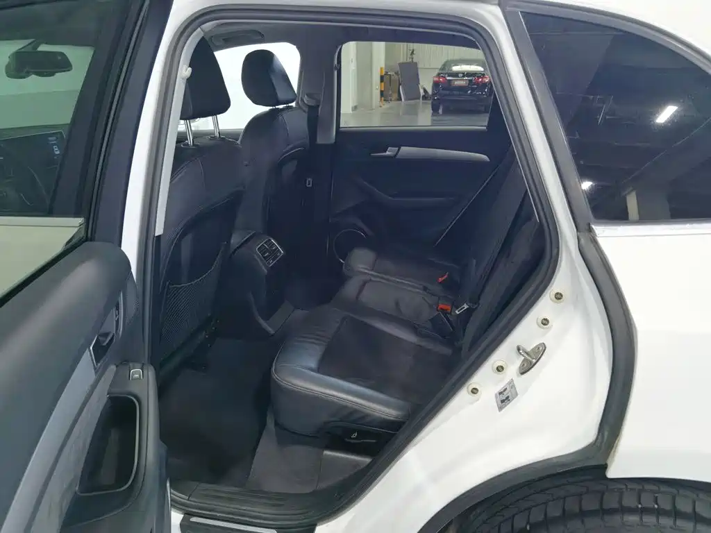 Audi Q5 — миниатюра 15