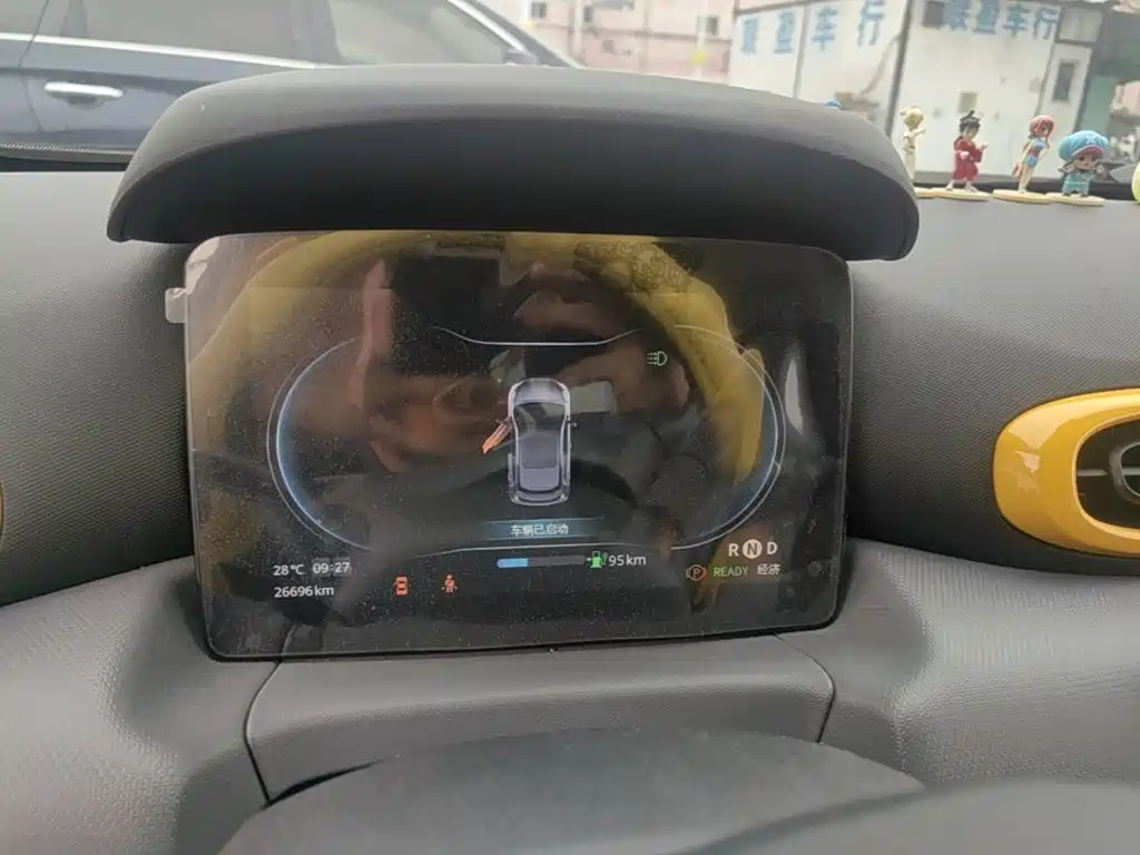 Leapmotor Leapmotor T03 — миниатюра 12