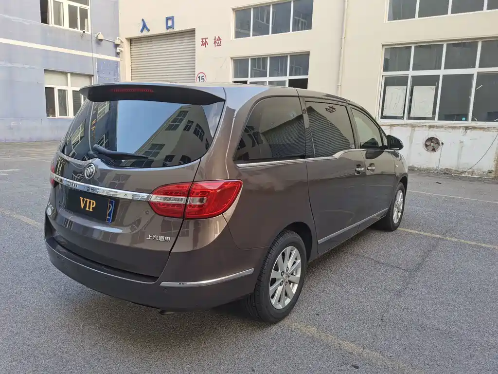 Buick GL8 — миниатюра 6