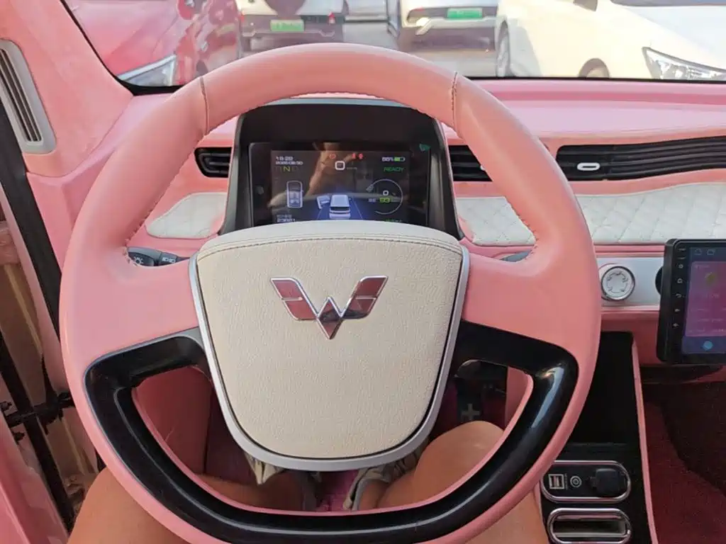 Wuling MINIEV — миниатюра 11