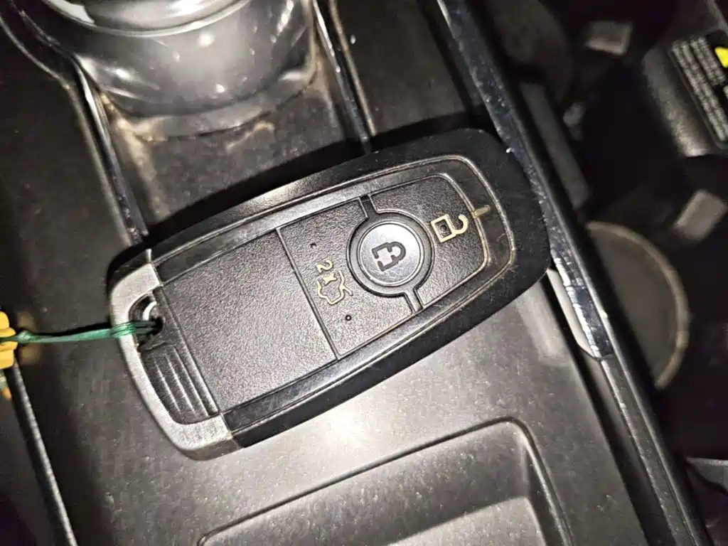 Ford Mondeo — миниатюра 9