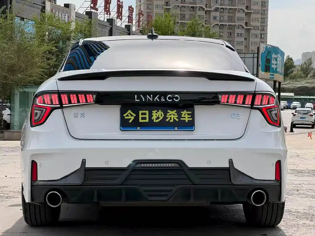 Lynk & Co 03 — миниатюра 8