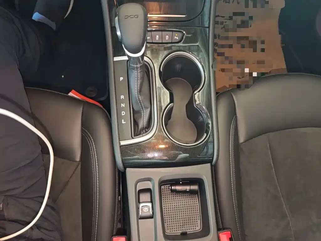 Buick Verano — миниатюра 10