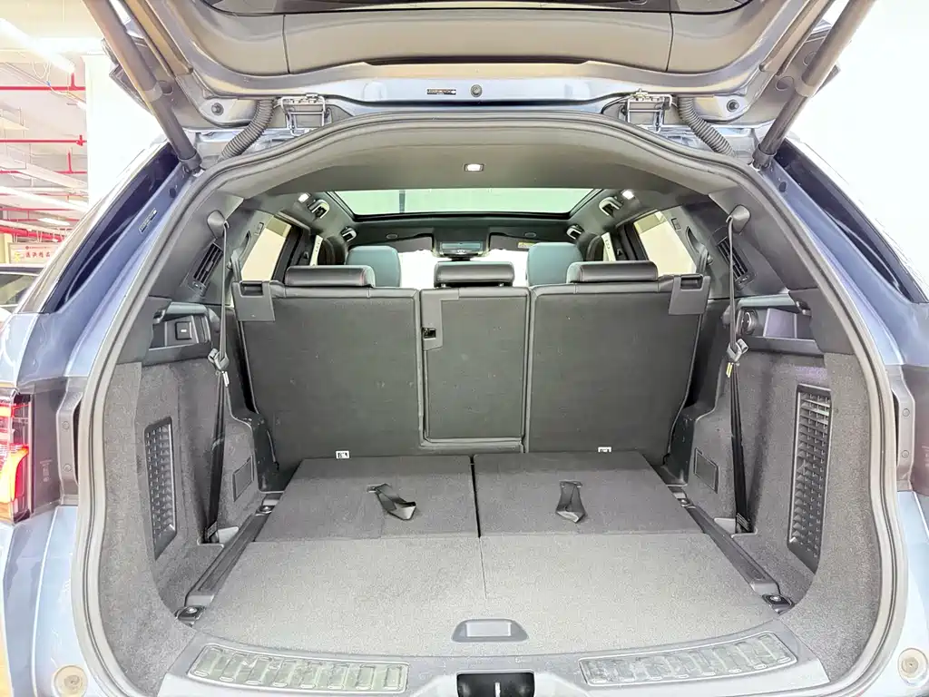 Land Rover Discovery Sport — миниатюра 17