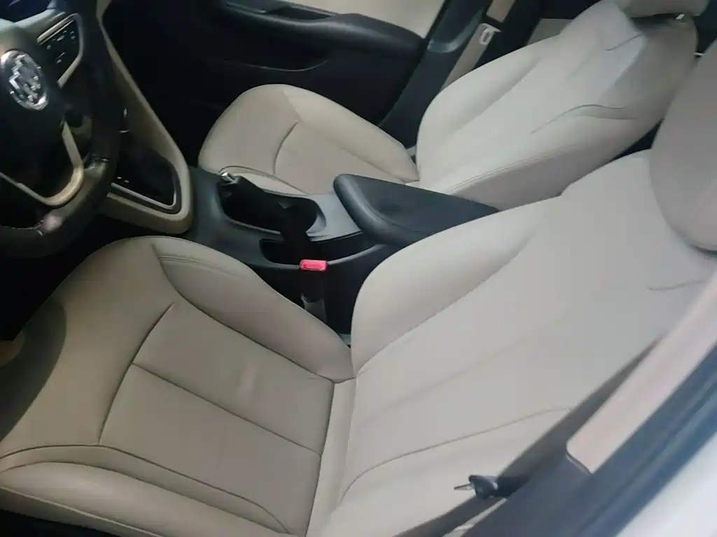 Buick Excelle — миниатюра 15