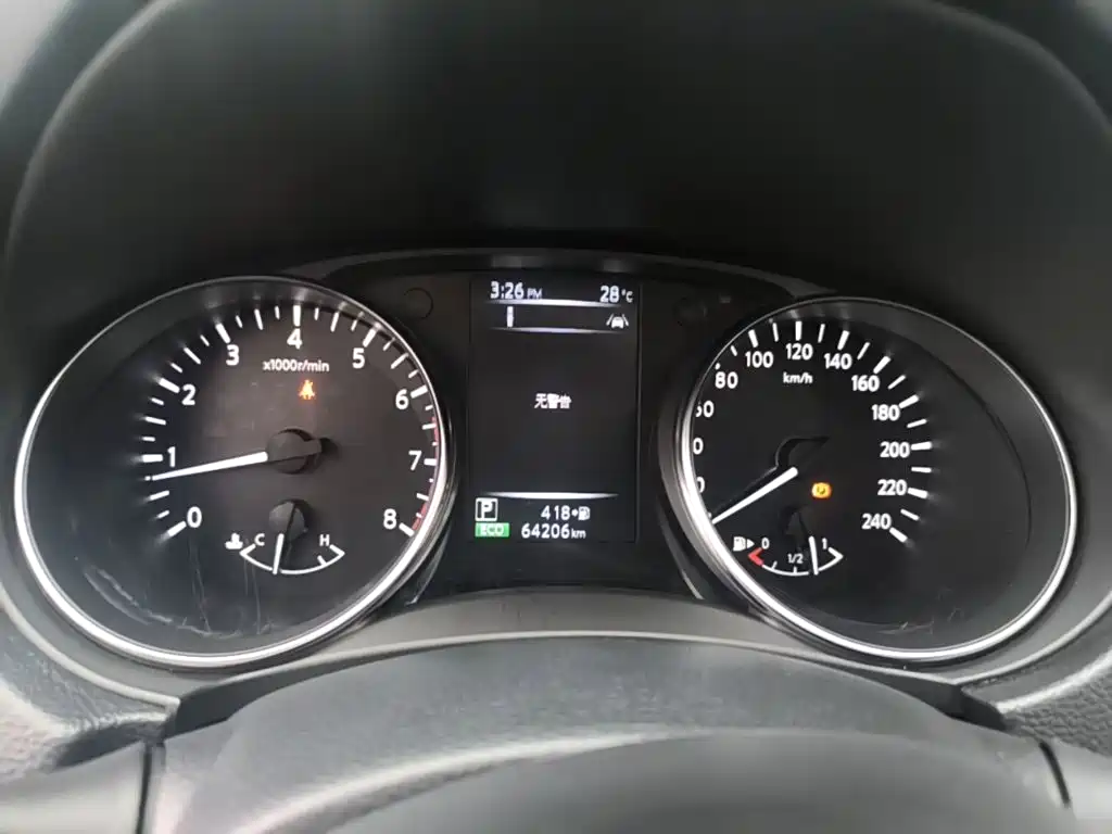 Nissan Qashqai — миниатюра 12