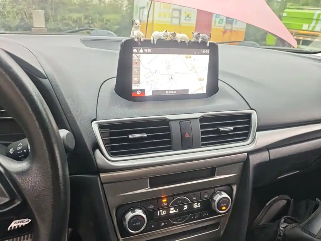 Mazda 3 Axela — миниатюра 13