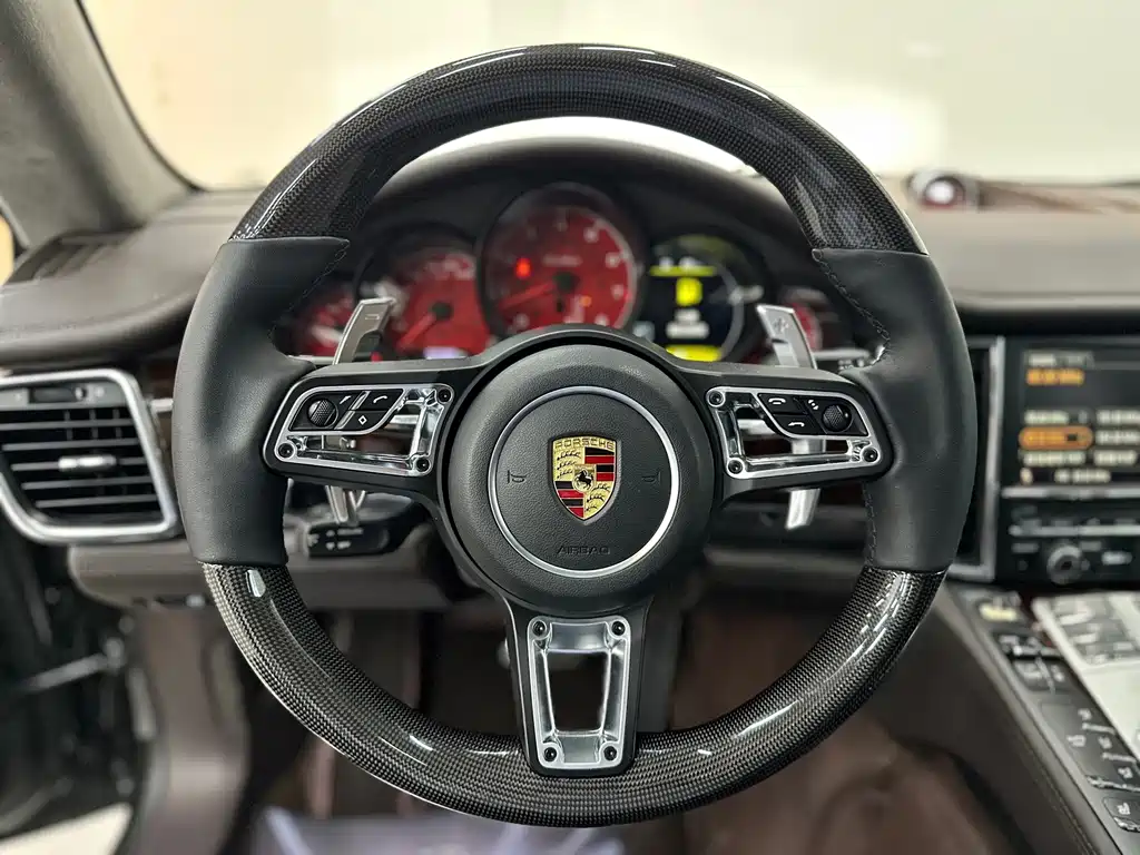 Porsche Panamera — миниатюра 10