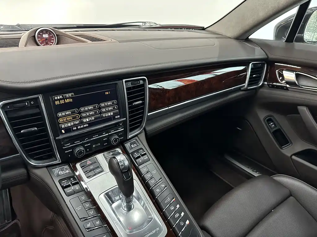 Porsche Panamera — миниатюра 16