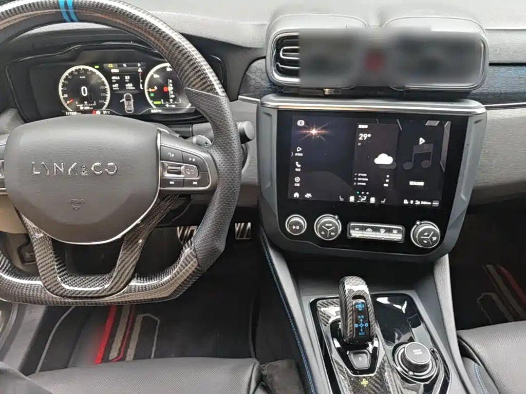 Lynk & Co 03 — миниатюра 10