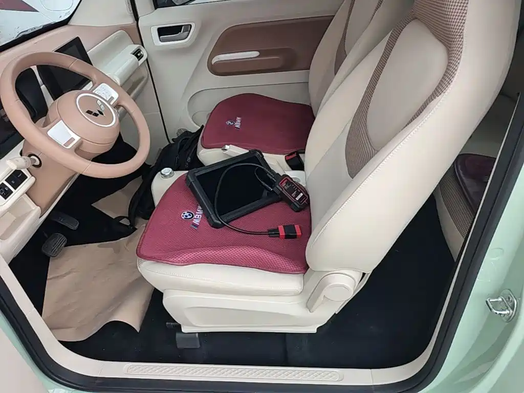 Wuling MINIEV — миниатюра 17