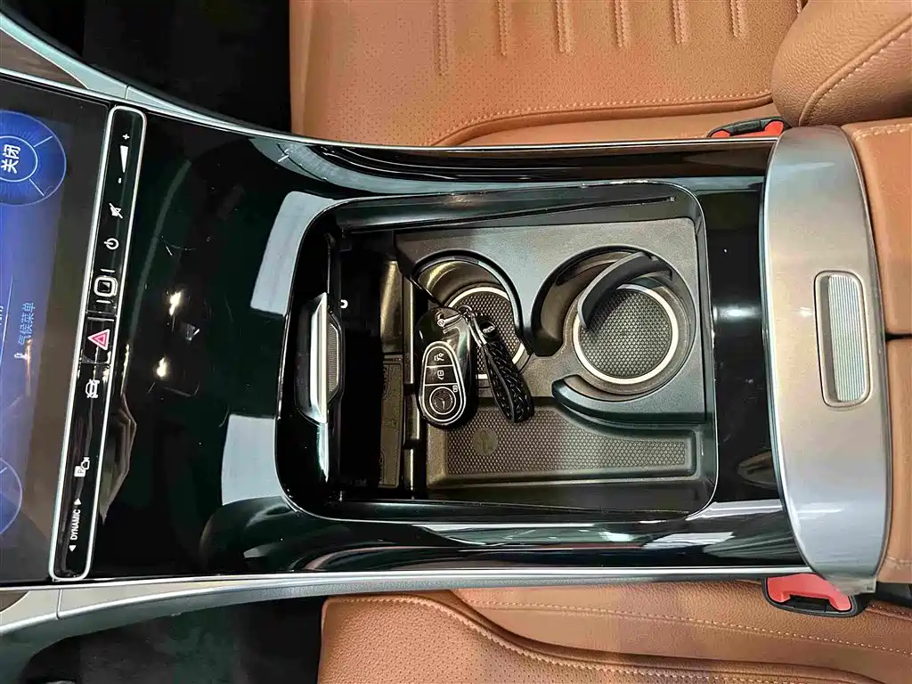 Mercedes-Benz GLC — миниатюра 8