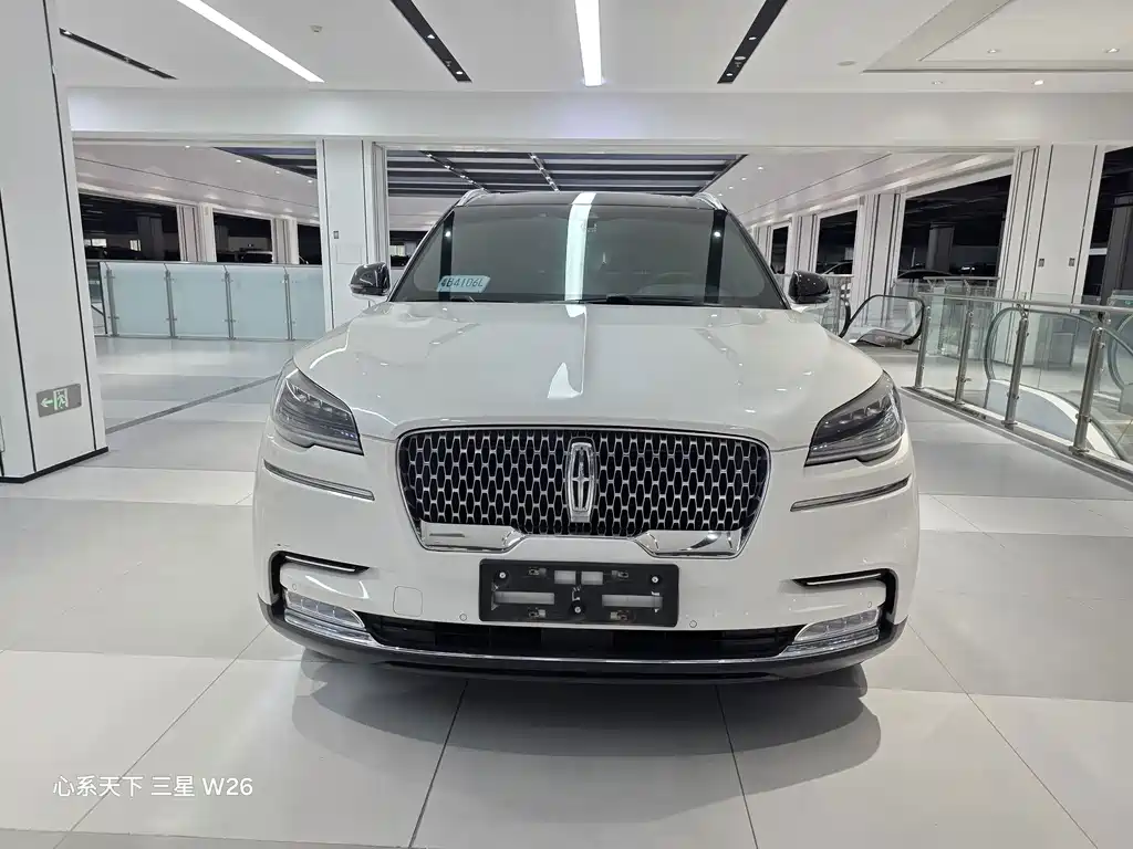 Lincoln Aviator — миниатюра 2