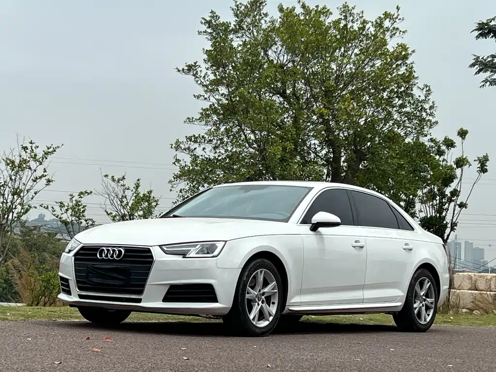 Audi A4L 2017