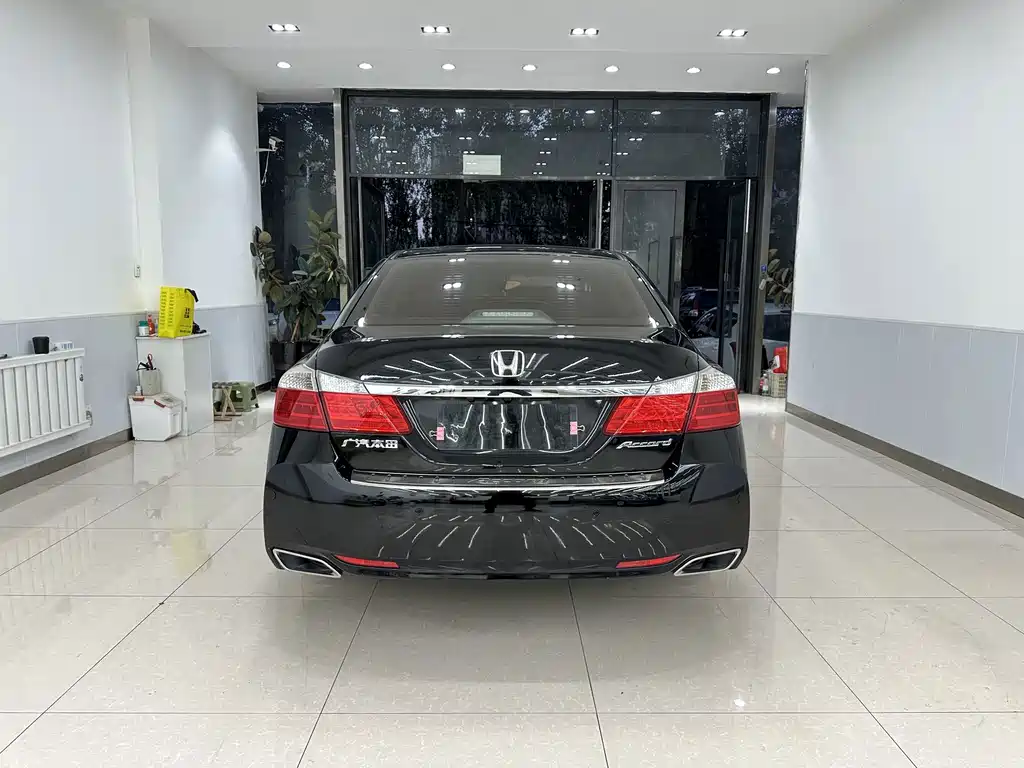 Honda Accord — миниатюра 26