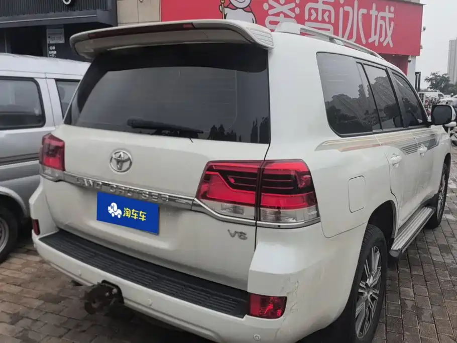 Toyota Land Cruiser — миниатюра 3
