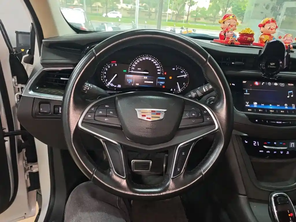 Cadillac XT5 — миниатюра 11