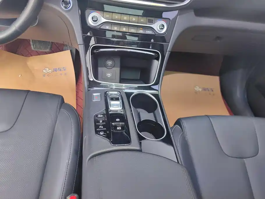 Hyundai Santa Fe — миниатюра 16