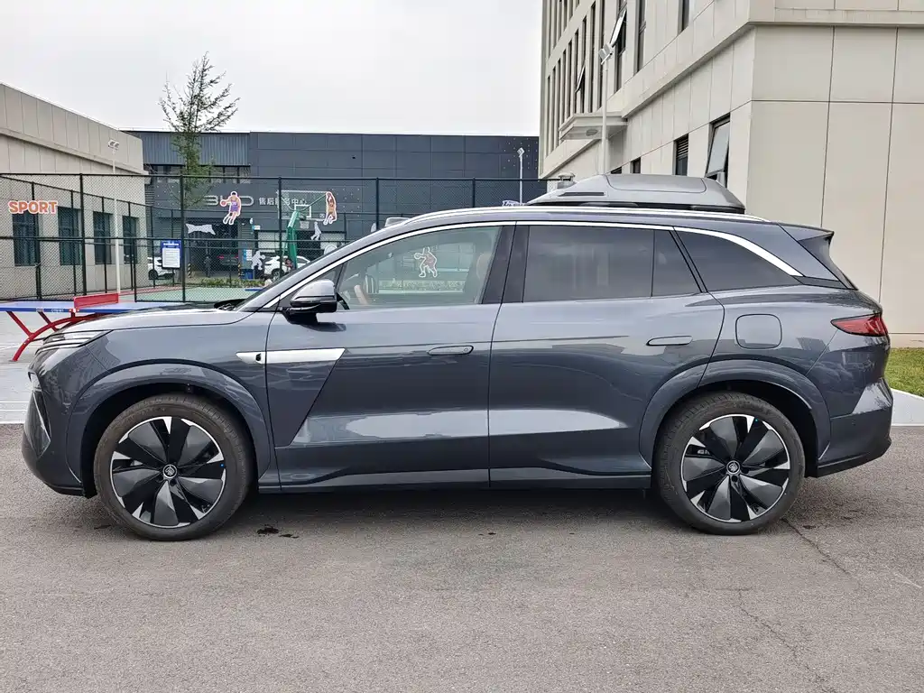 BYD Tang L L 2025 DM 175KM