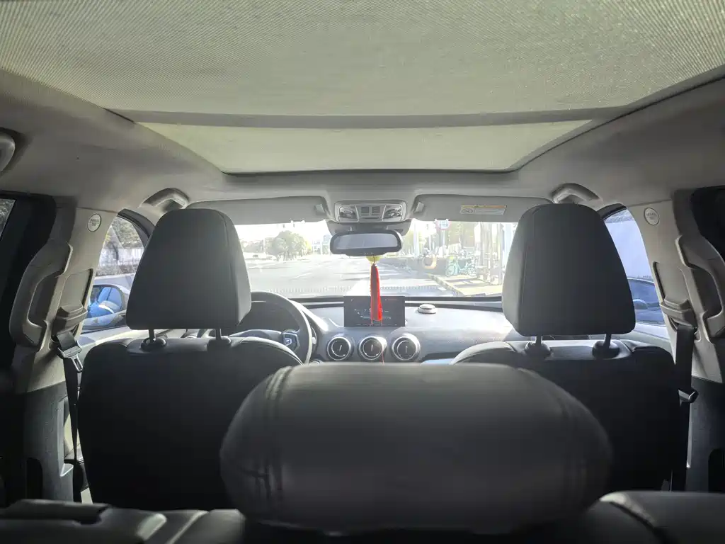 WEI PAI WEI BRAND VV7