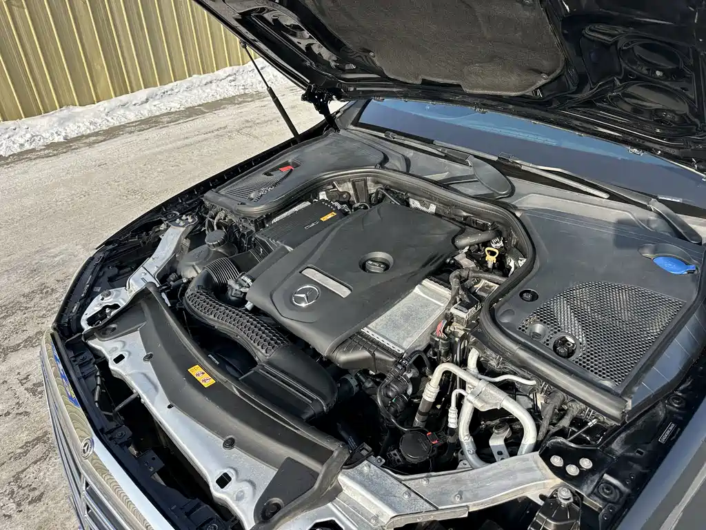 MERCEDES-BENZ E CLASS