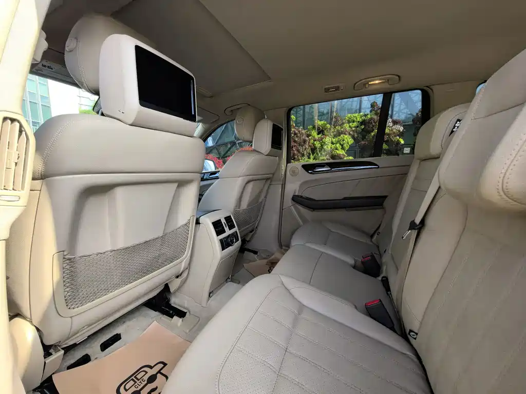 Mercedes-Benz GL-Class — миниатюра 9
