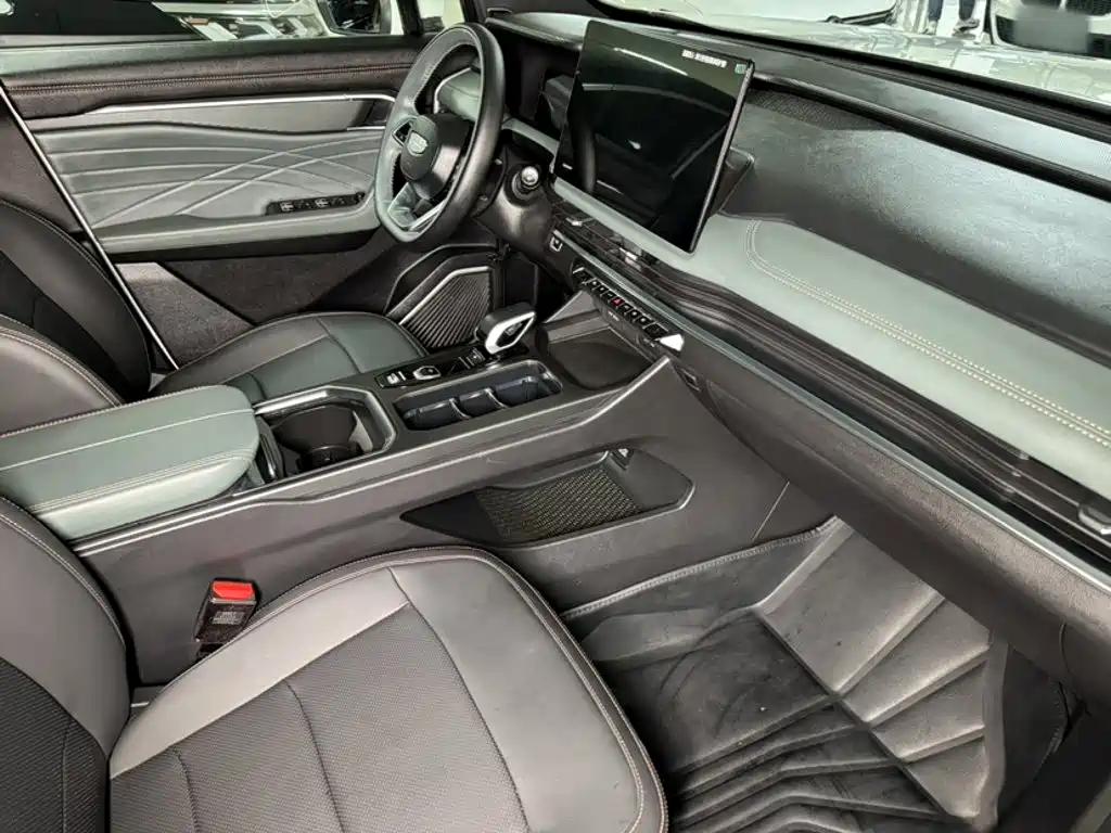 Geely Haoyue L — миниатюра 24