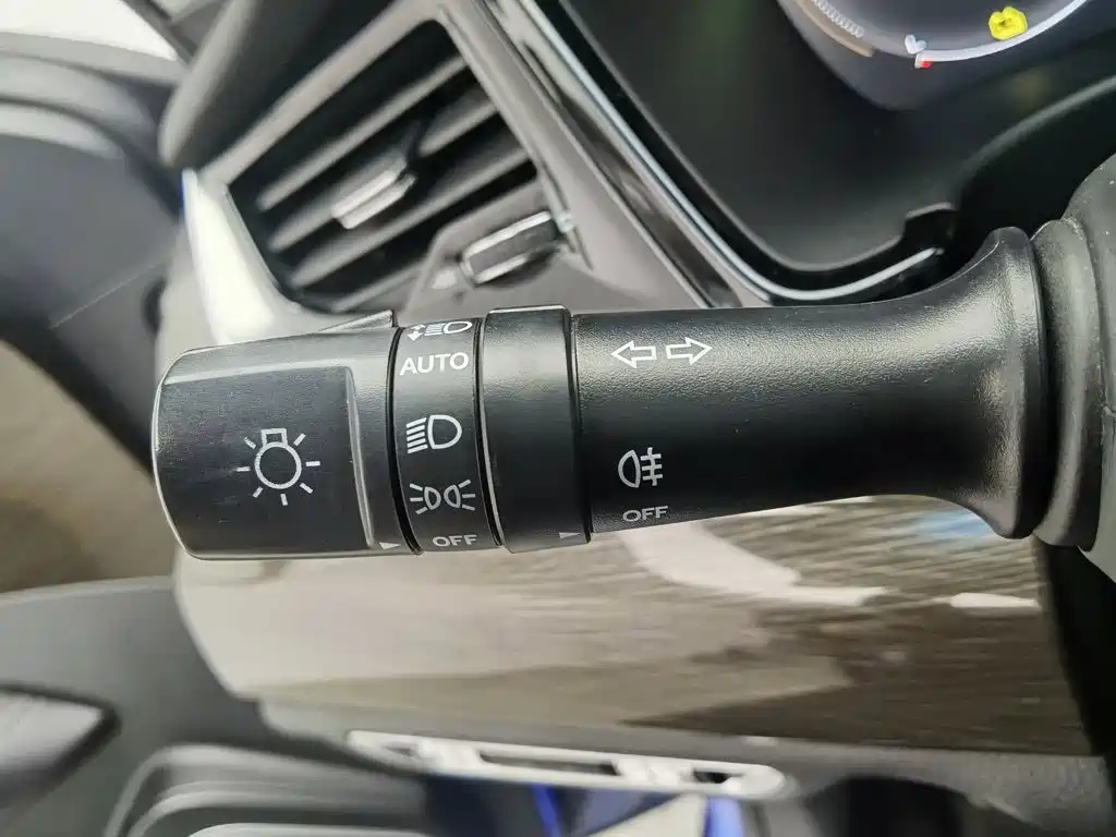 Geely Borui Hybrid — миниатюра 21