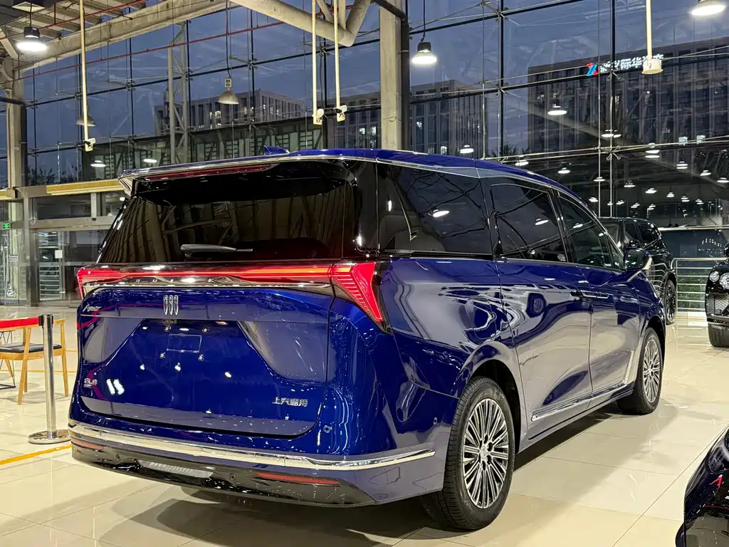 Buick GL8 Hybrid — миниатюра 29