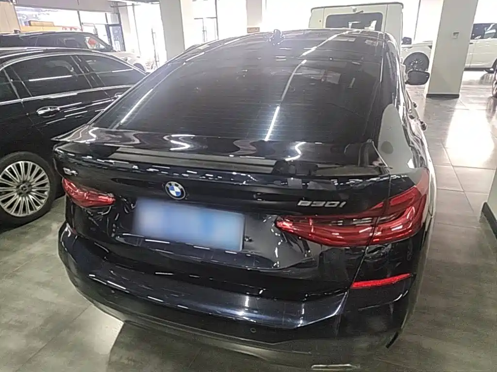 BMW 6 Series GT — миниатюра 6