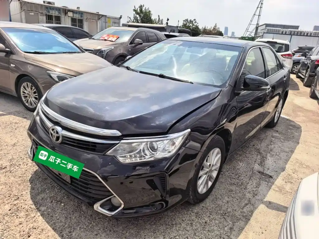 Toyota Camry — миниатюра 2