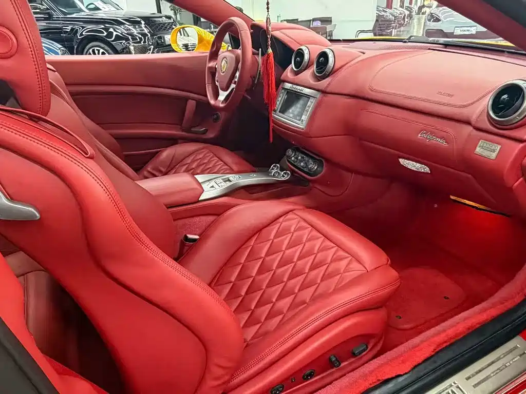 Ferrari California T 2009 4.3L