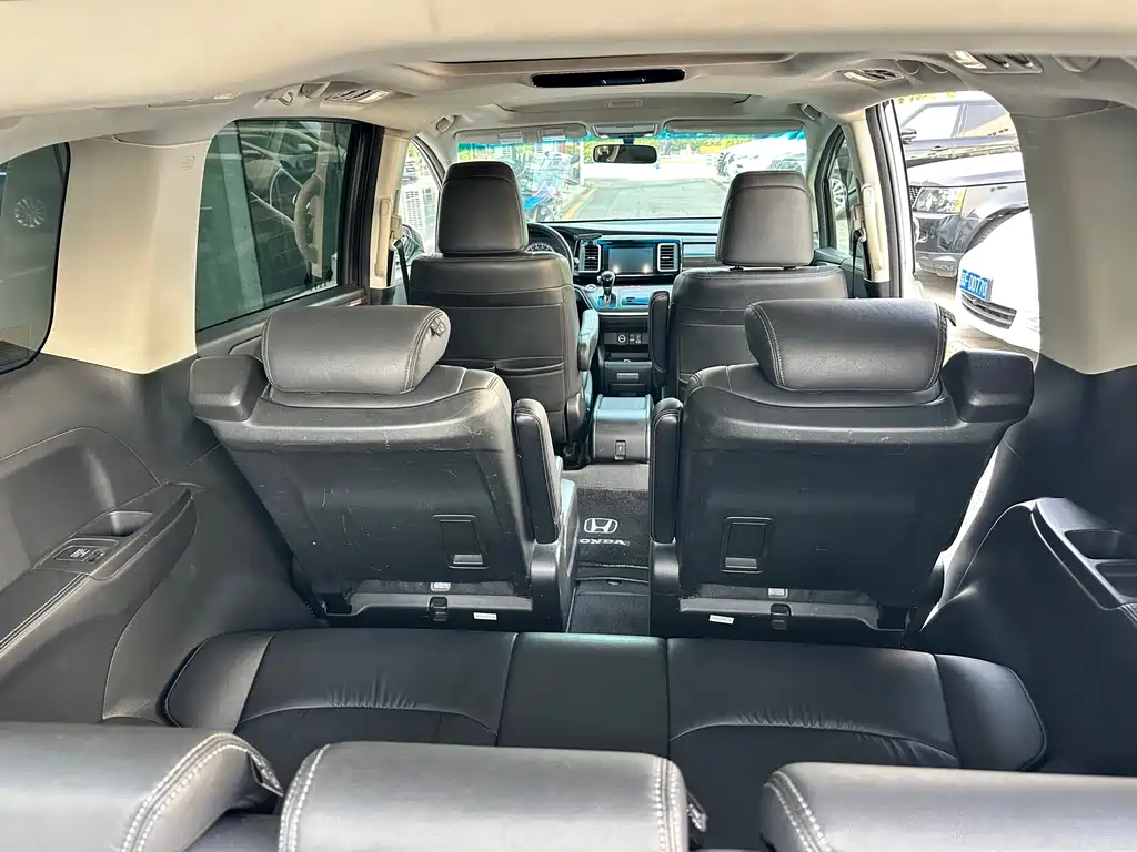 Honda Elysion — миниатюра 14