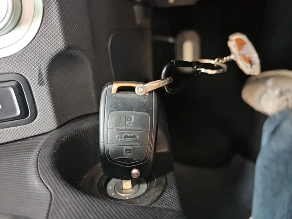Wuling MINIEV — миниатюра 9