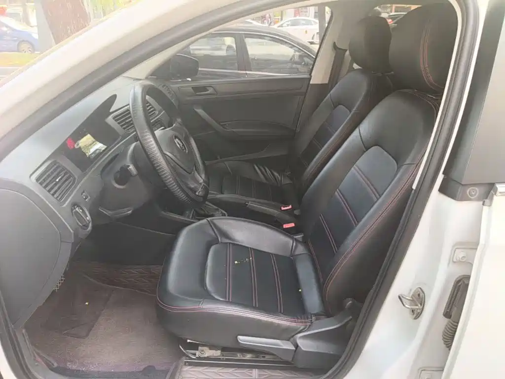 Volkswagen Santana — миниатюра 15