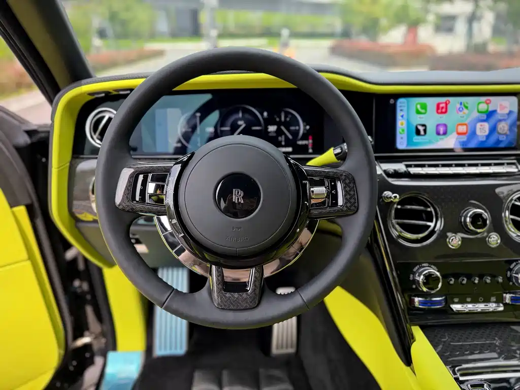 Rolls-Royce Cullinan — миниатюра 6