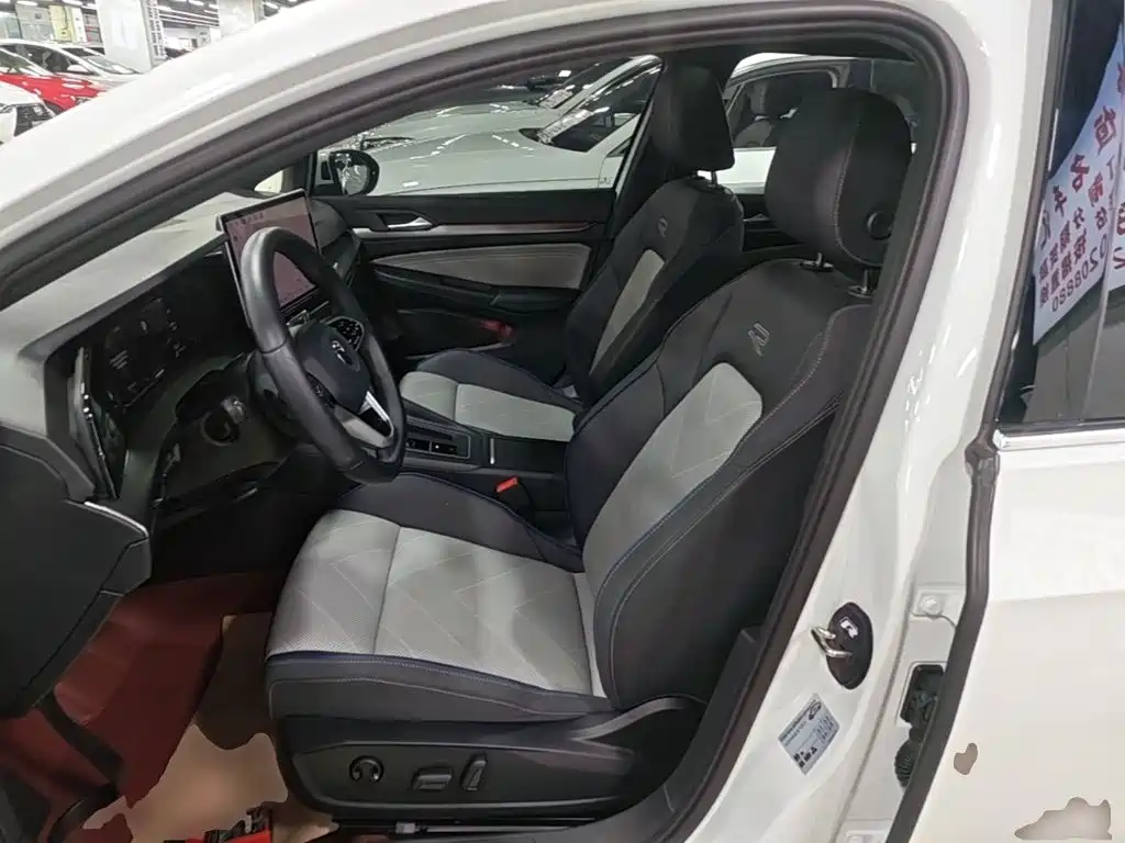 Volkswagen Golf — миниатюра 15
