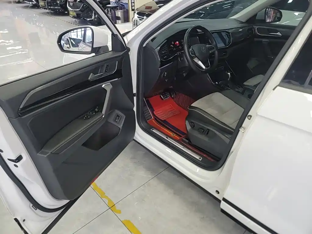 Volkswagen X — миниатюра 16
