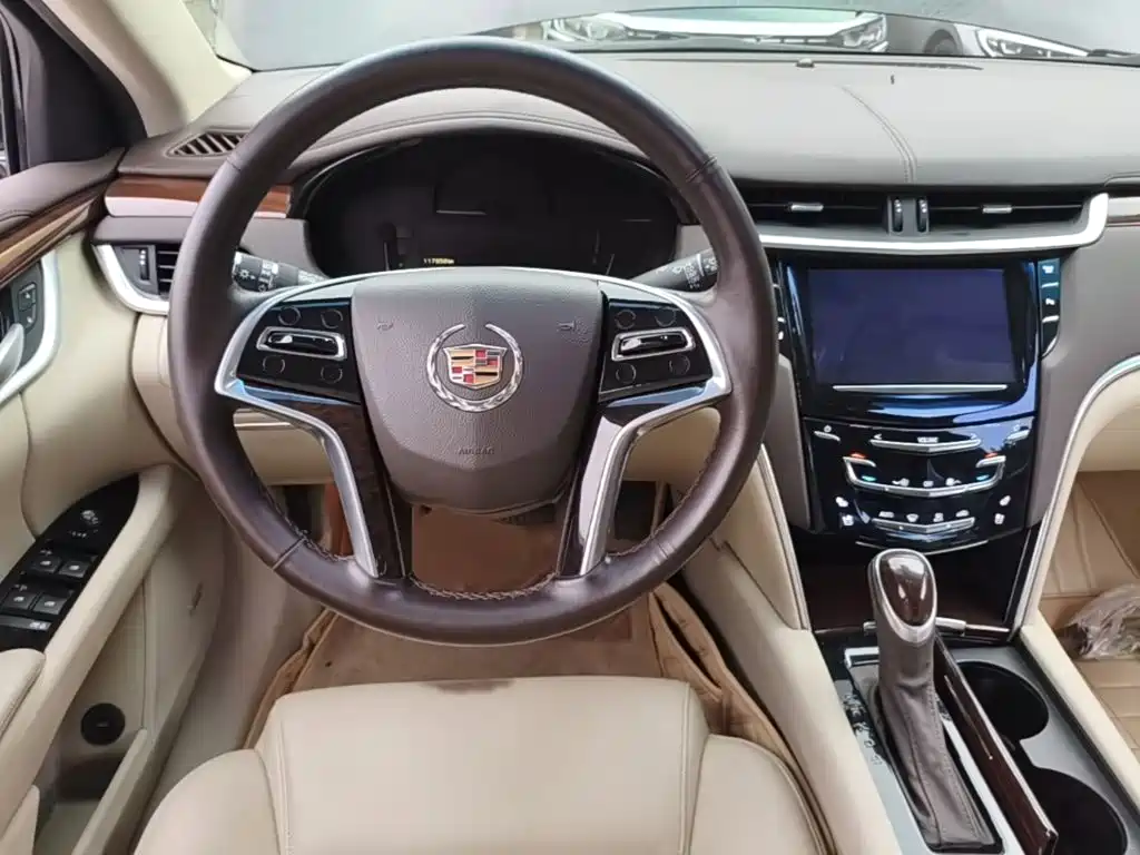 Cadillac XTS 2015 28T Luxury