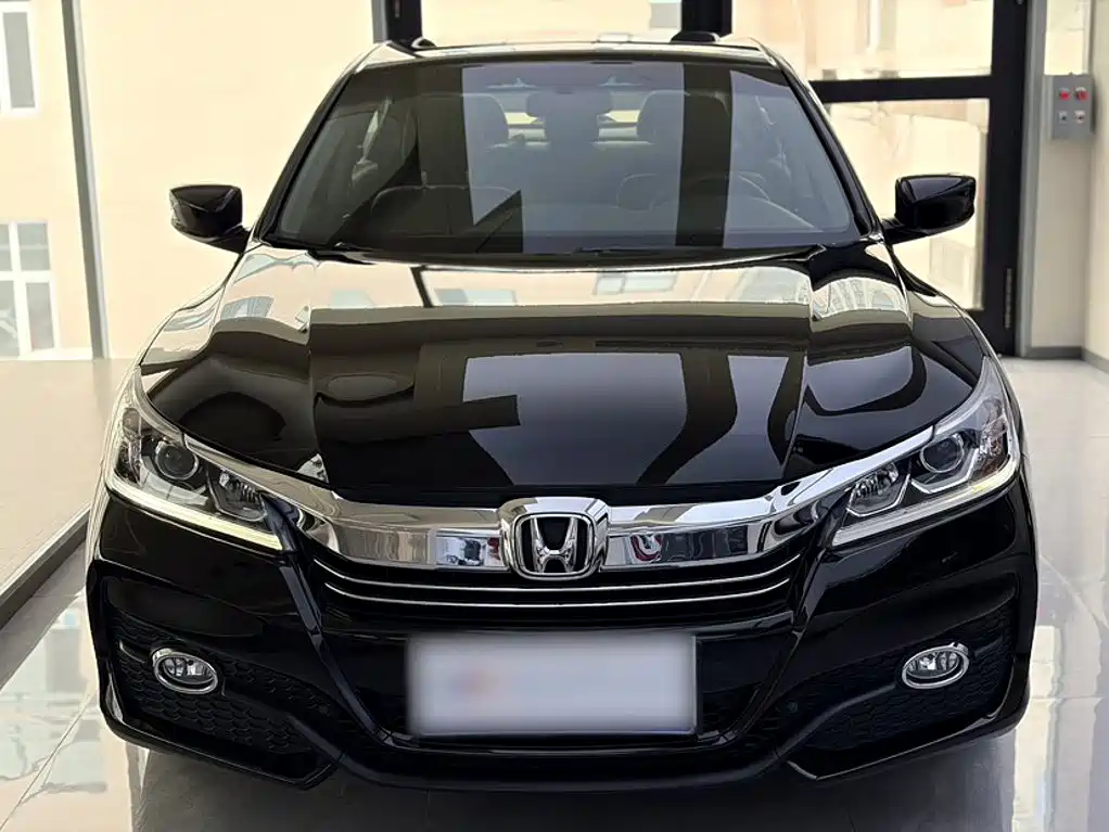 Honda Accord — миниатюра 7