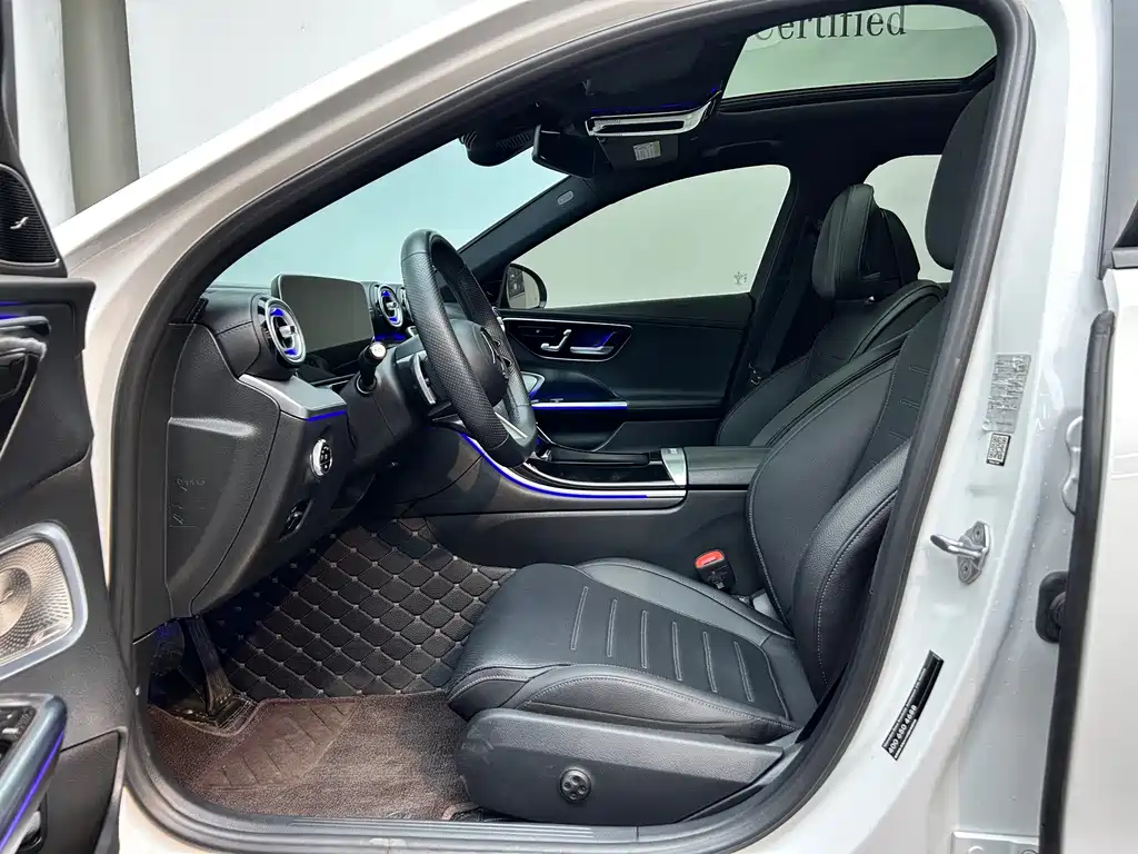 Mercedes-Benz C-Class — миниатюра 8