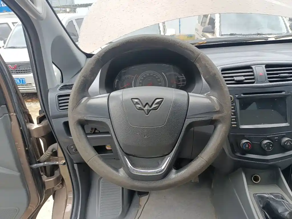 Wuling Zhengcheng Classic — миниатюра 11