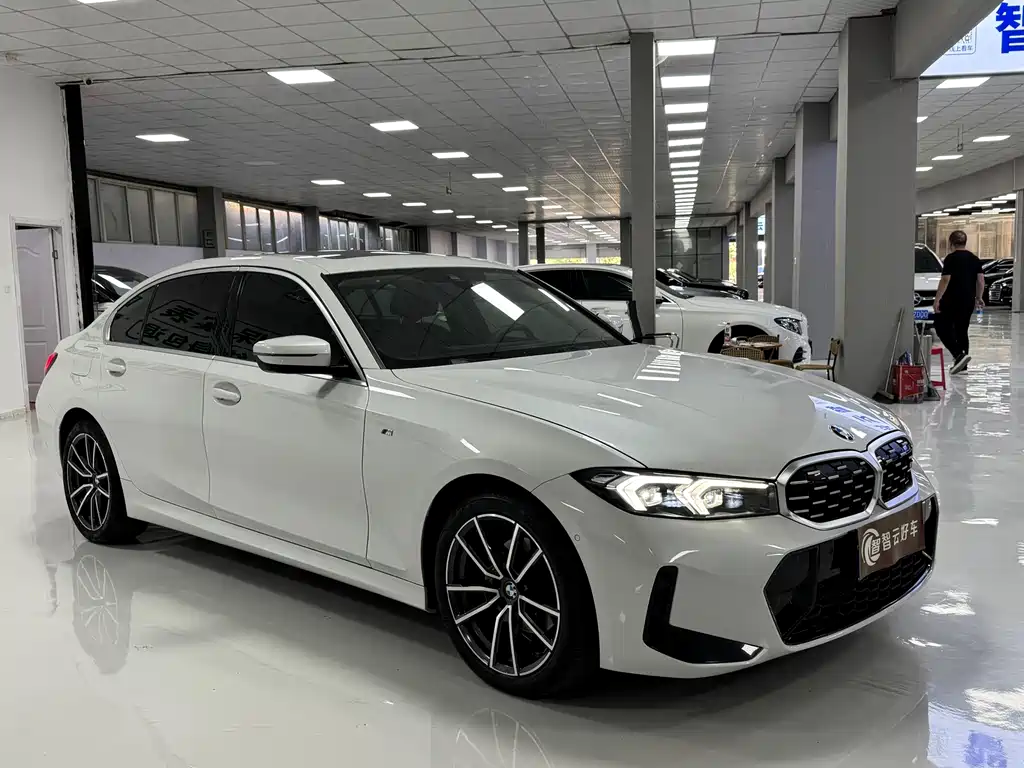 BMW 3 Series — миниатюра 3