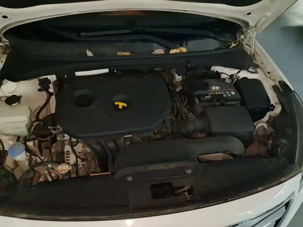 Hyundai Mistra — миниатюра 11